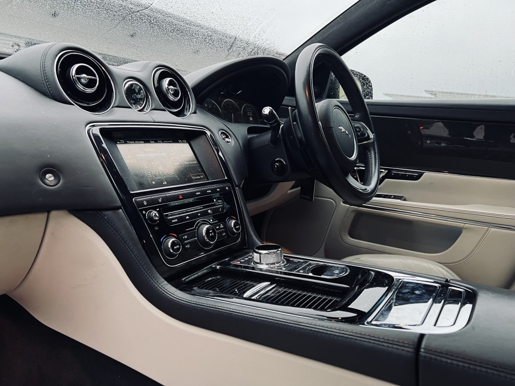 Used Jaguar XJ 2013 for sale - 75356894: Photo 27