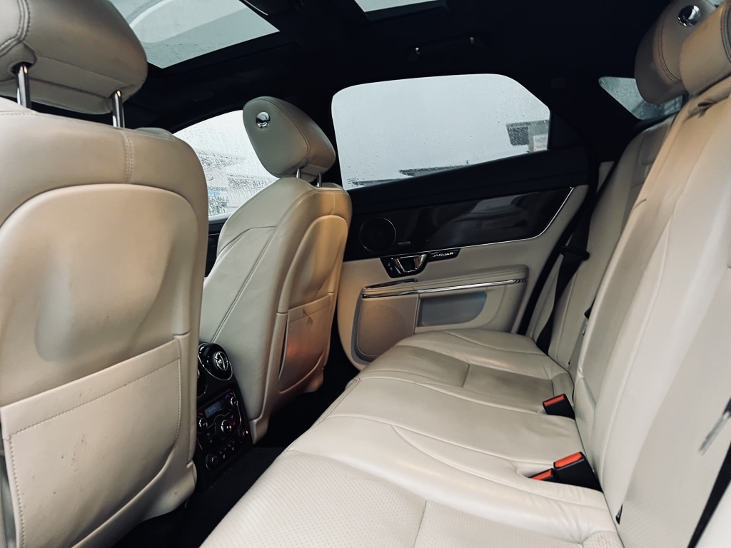 Used Jaguar XJ 2013 for sale - 75356894: Photo 28