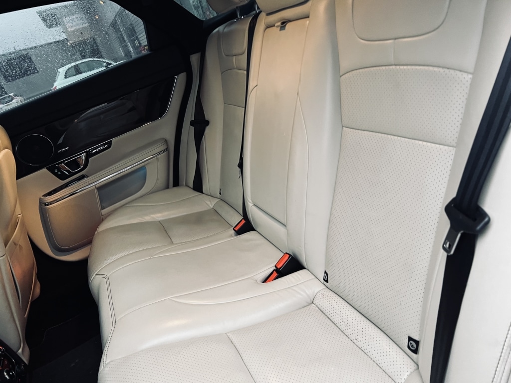 Used Jaguar XJ 2013 for sale - 75356894: Photo 30