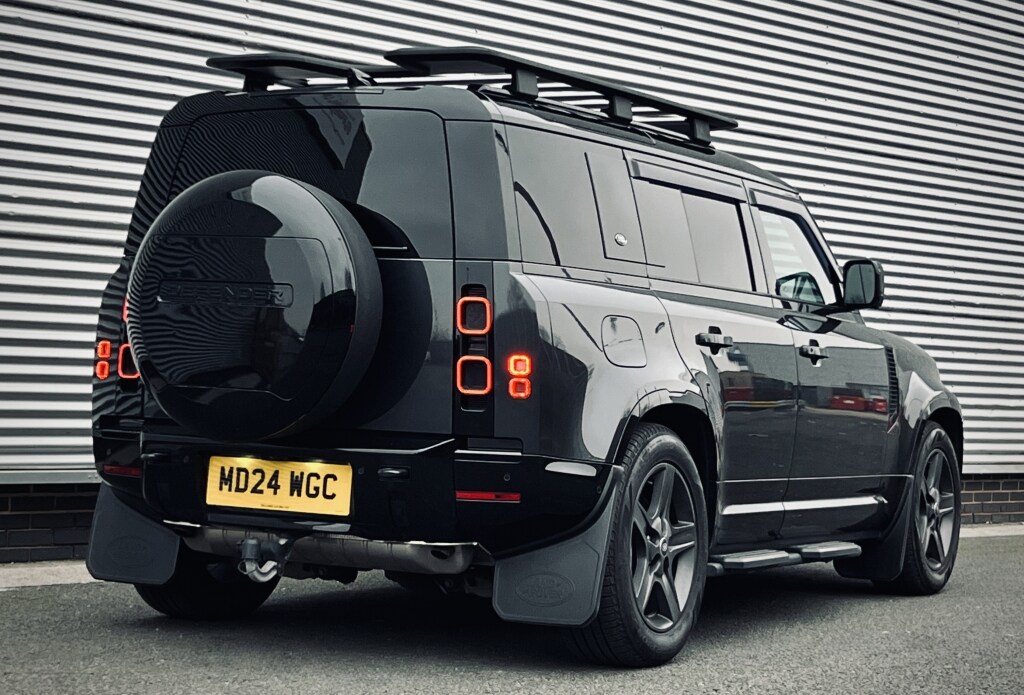 Used Land Rover Defender 110 2024 for sale - 77370929: Photo 15