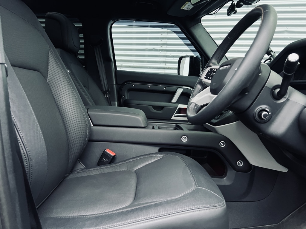 Used Land Rover Defender 110 2024 for sale - 77370929: Photo 18