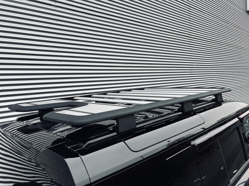 Used Land Rover Defender 110 2024 for sale - 77370929: Photo 32