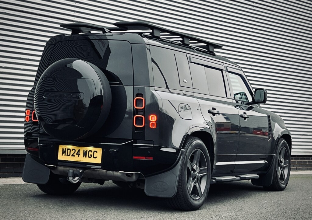 Used Land Rover Defender 110 2024 for sale - 77370929: Photo 35