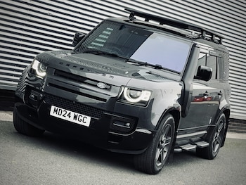 Used Land Rover Defender 110 2024 for sale - 78606112: Photo