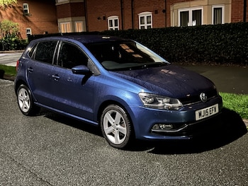 Used Volkswagen Polo 2015 for sale - 76536921: Photo