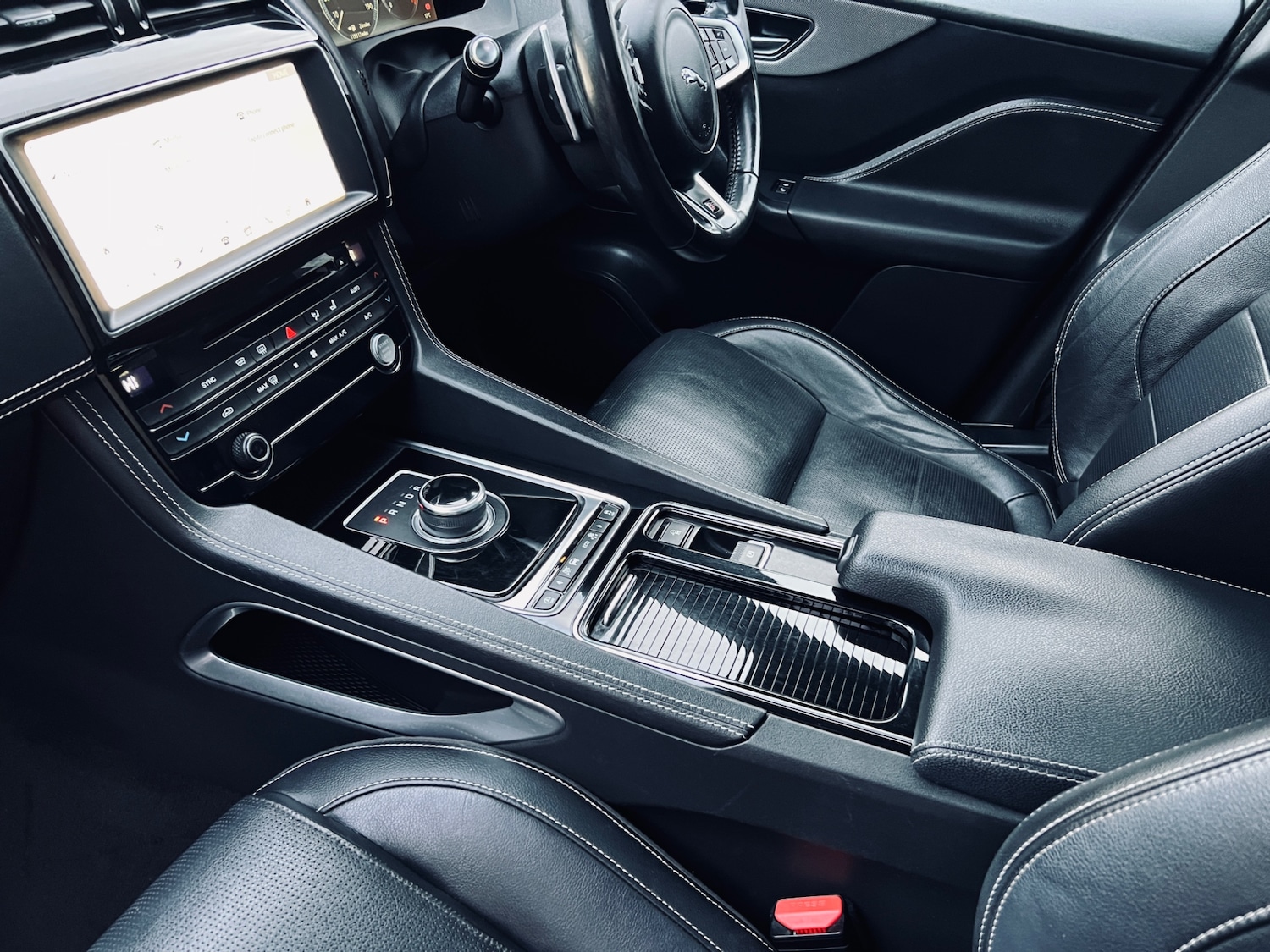 Used Jaguar F-Pace 2018 for sale - 76082848: Photo 30