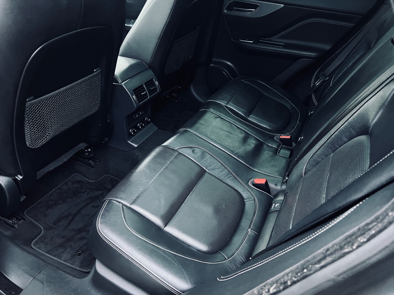 Used Jaguar F-Pace 2018 for sale - 76082848: Photo 31