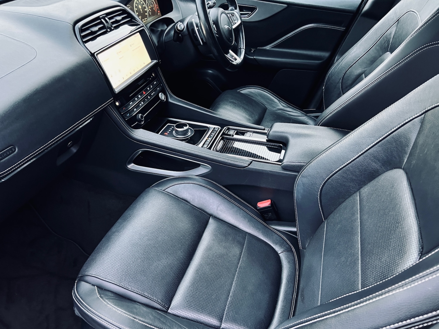 Used Jaguar F-Pace 2018 for sale - 76082848: Photo 38