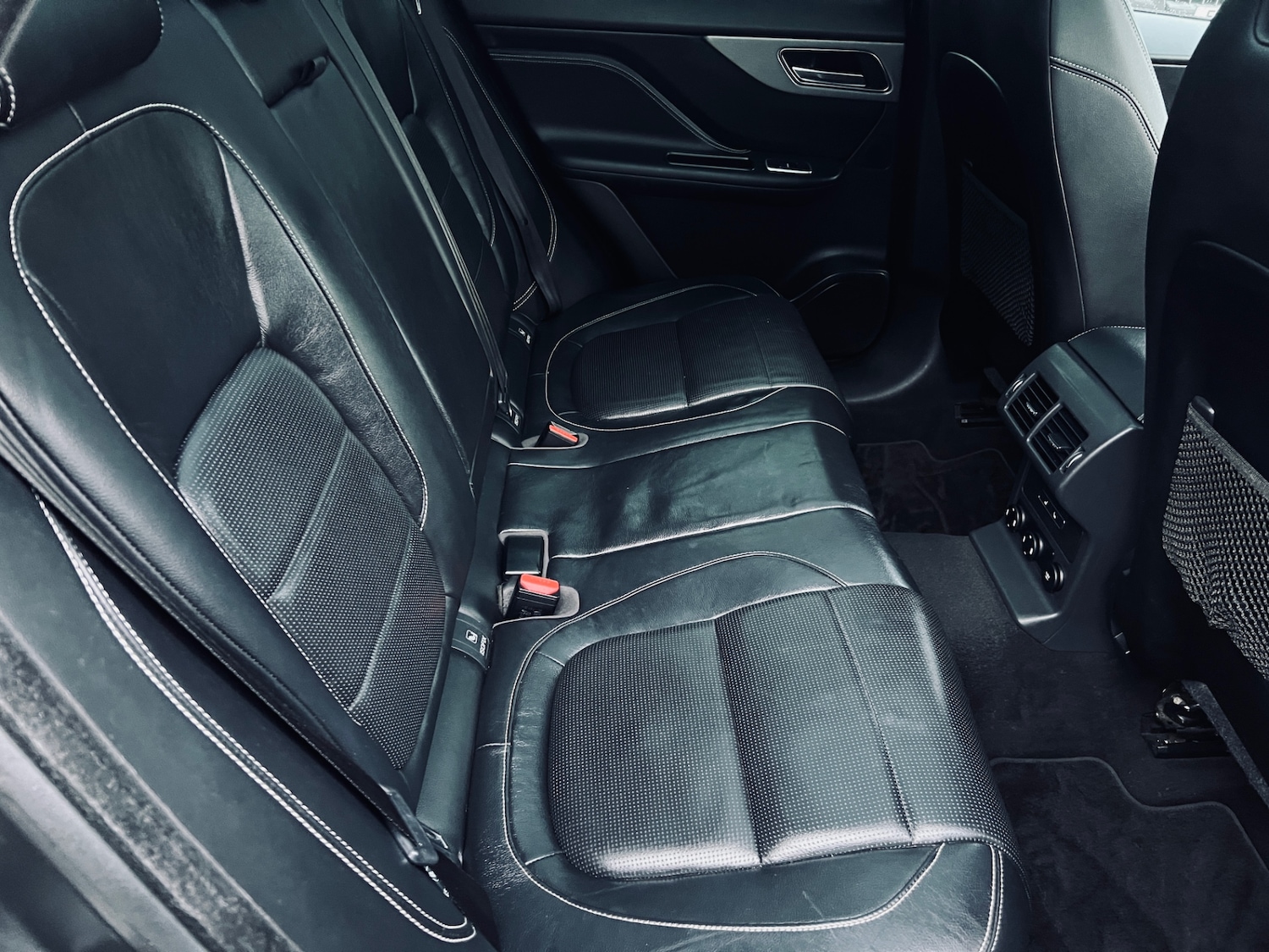 Used Jaguar F-Pace 2018 for sale - 76082848: Photo 48