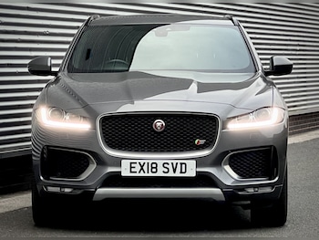 Used Jaguar F-Pace 2018 for sale - 76082848: Photo 4