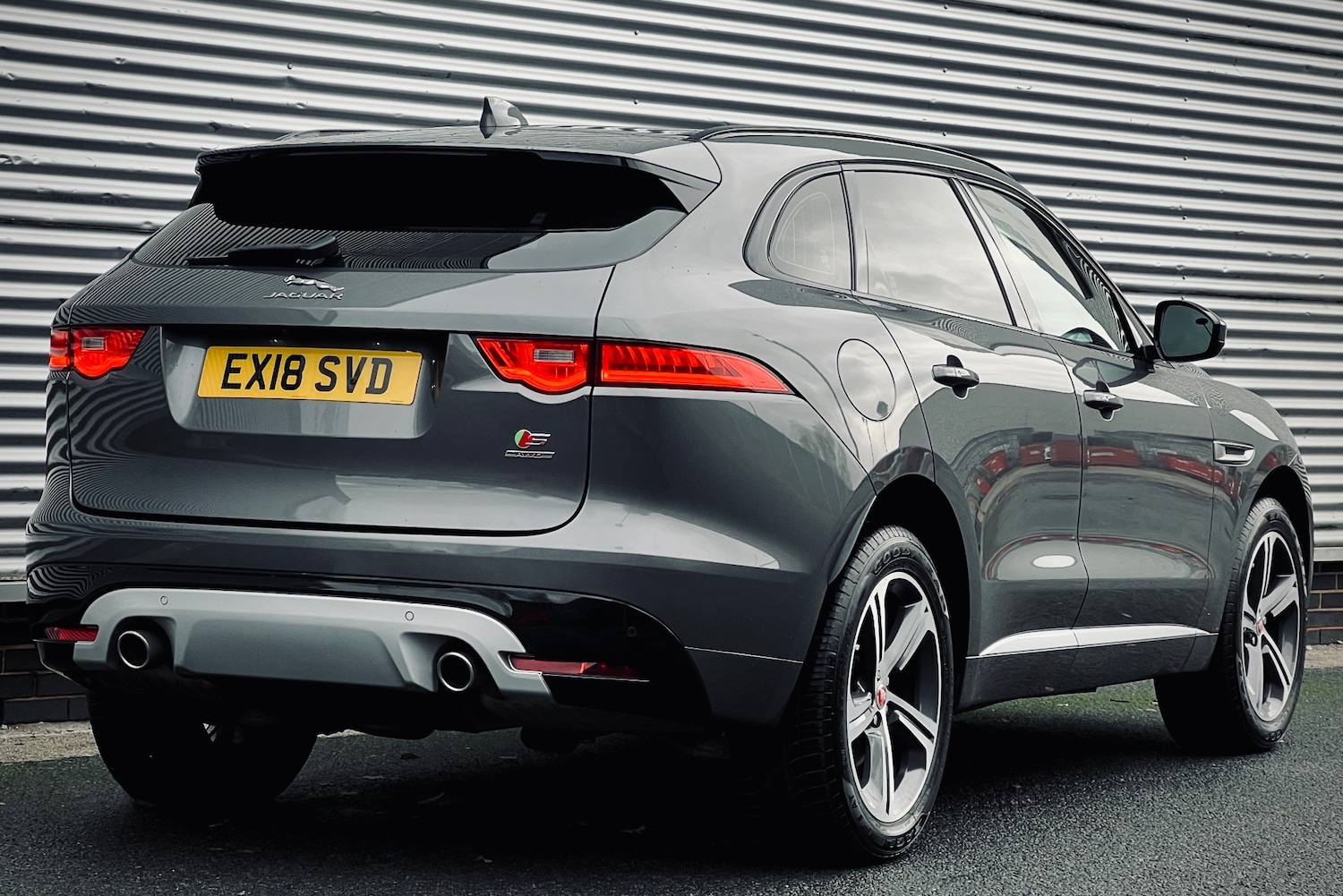 Used Jaguar F-Pace 2018 for sale - 76082848: Photo 7