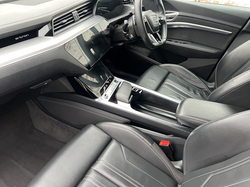 Used Audi e-tron 2021 for sale - 76252236: Photo 20