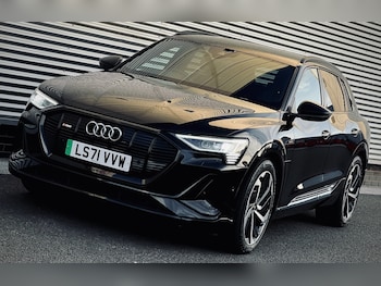 Used Audi e-tron 2021 for sale - 76252236: Photo
