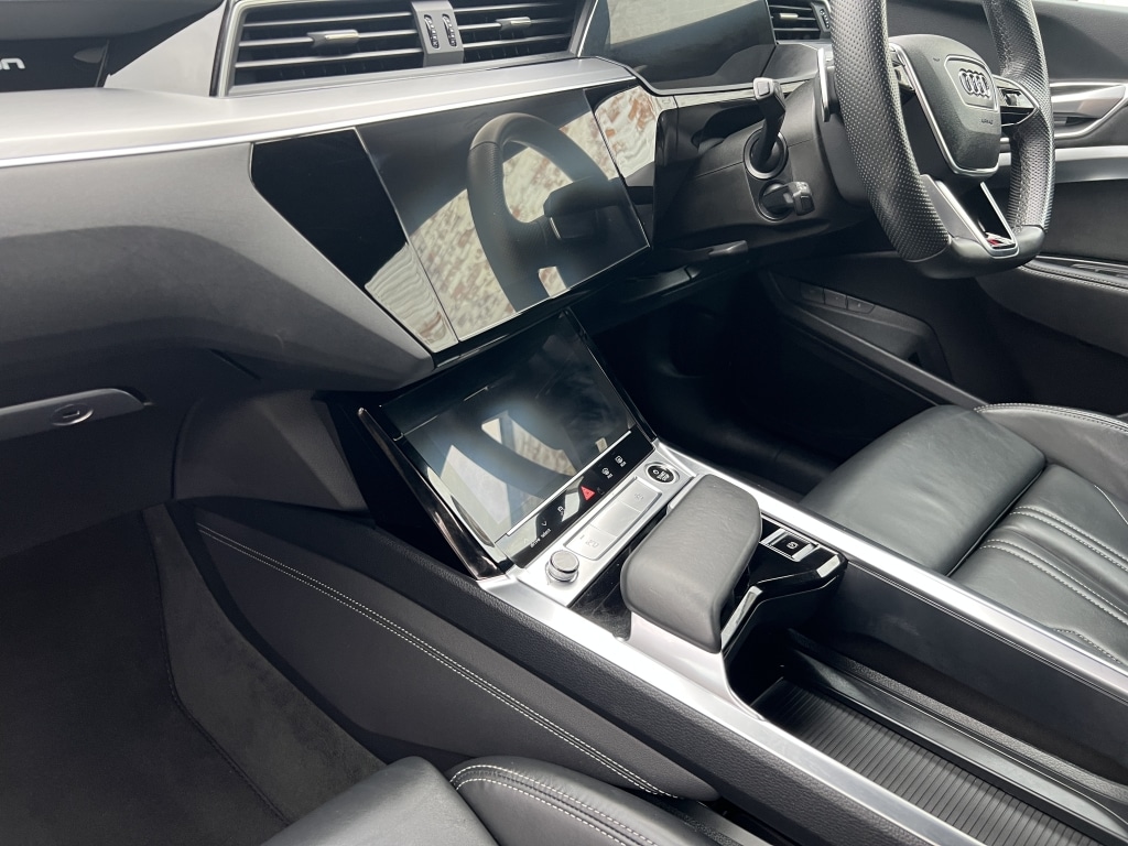 Used Audi e-tron 2021 for sale - 76252236: Photo 33