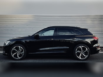 Used Audi e-tron 2021 for sale - 76252236: Photo