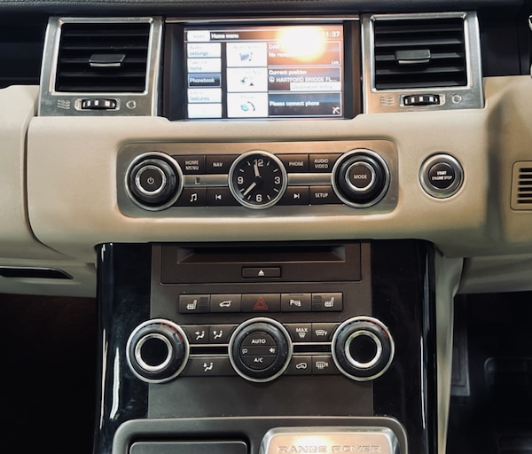 Used Land Rover Range Rover Sport 2011 for sale - 74872877: Photo 3