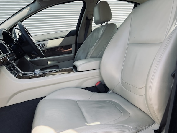 Used Jaguar XF 2013 for sale - 75124810: Photo 17