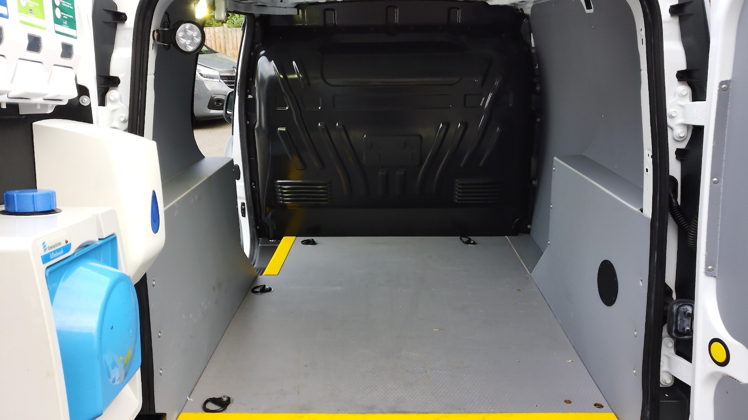 Used Ford Transit Connect 2017 for sale - 76299527: Photo 17