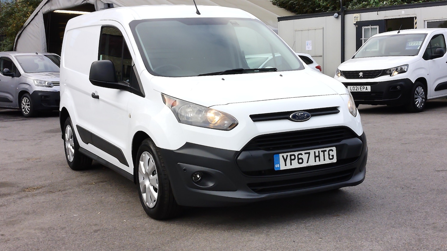 Used Ford Transit Connect 2017 for sale - 76299527: Photo 24