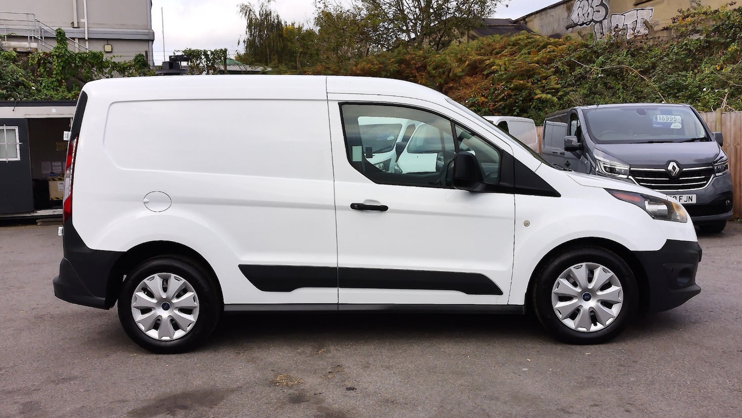 Used Ford Transit Connect 2017 for sale - 76299527: Photo 9