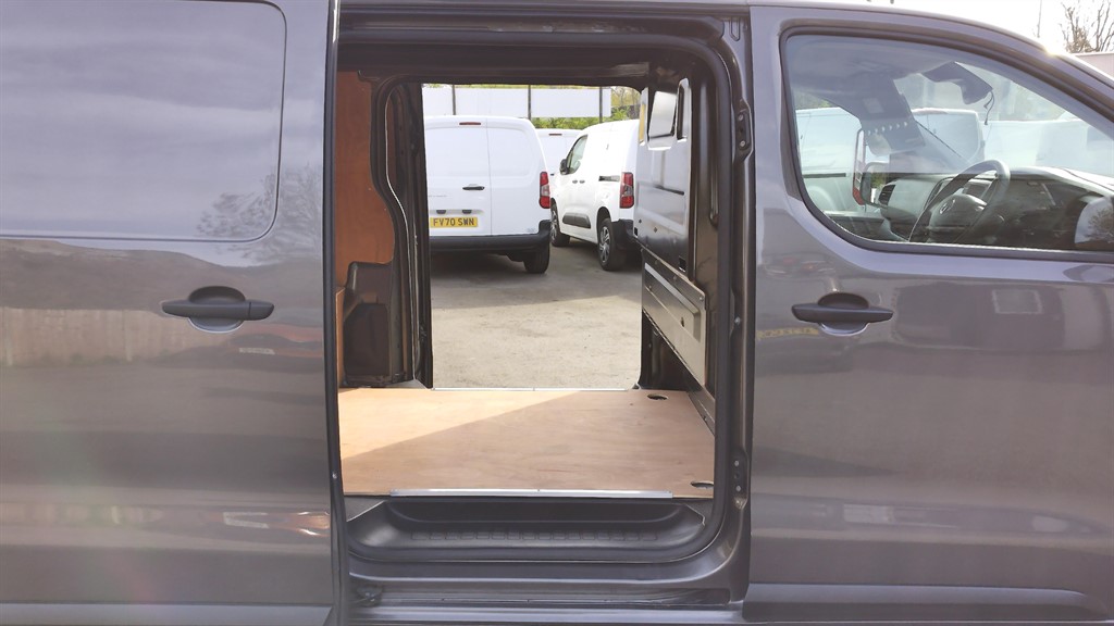 Used Vauxhall Vivaro 2022 for sale - 78166023: Photo 21