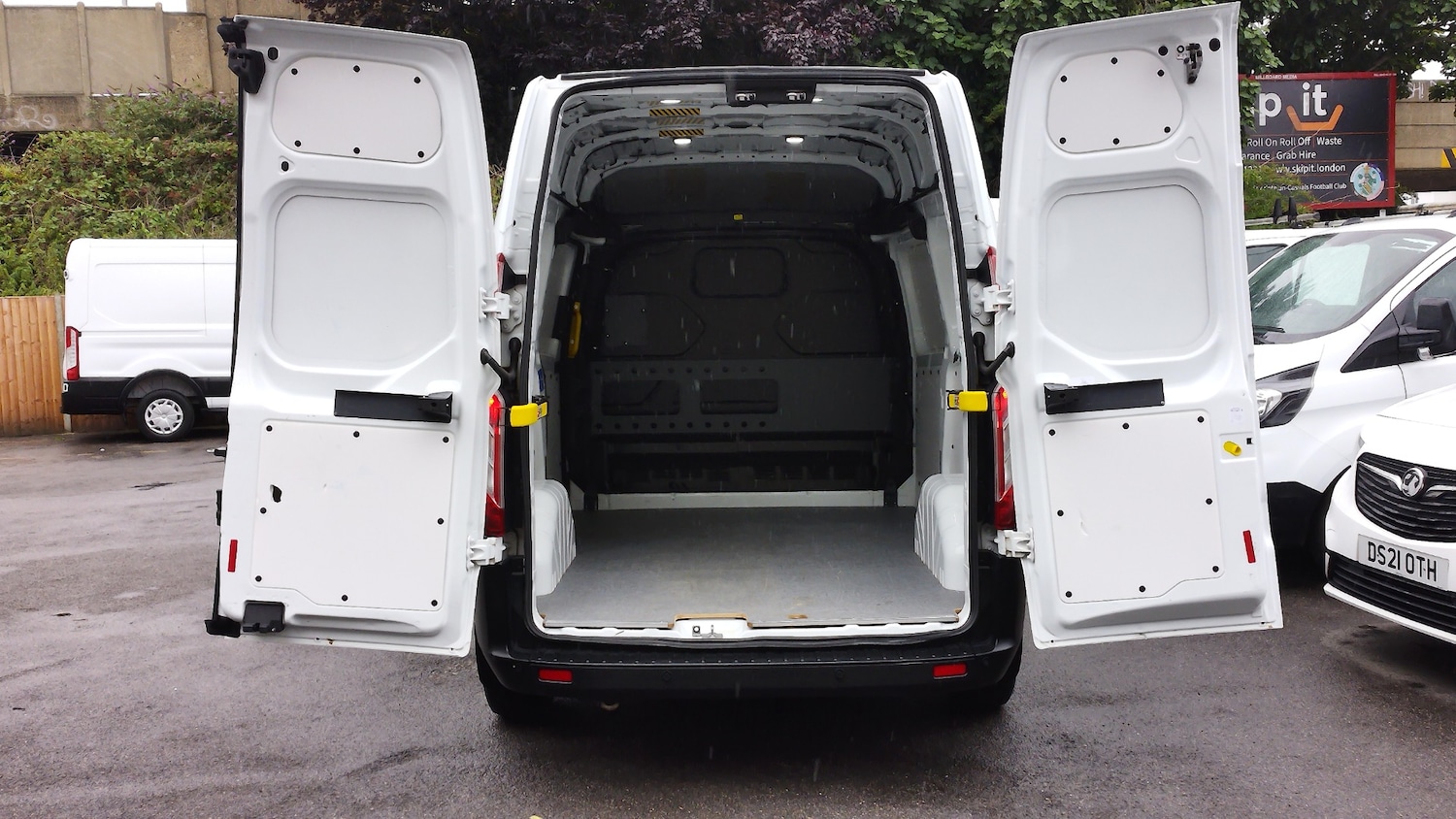 Used Ford Transit Custom 2020 for sale - 77520408: Photo 10