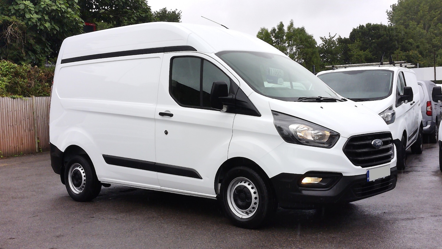 Used Ford Transit Custom 2020 for sale - 77520408: Photo 2