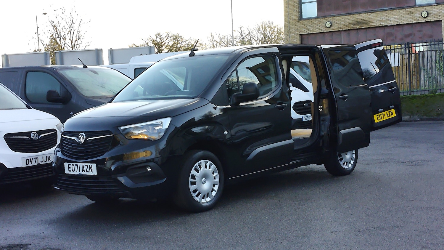 Used Vauxhall Combo 2021 for sale - 77382043: Photo 2