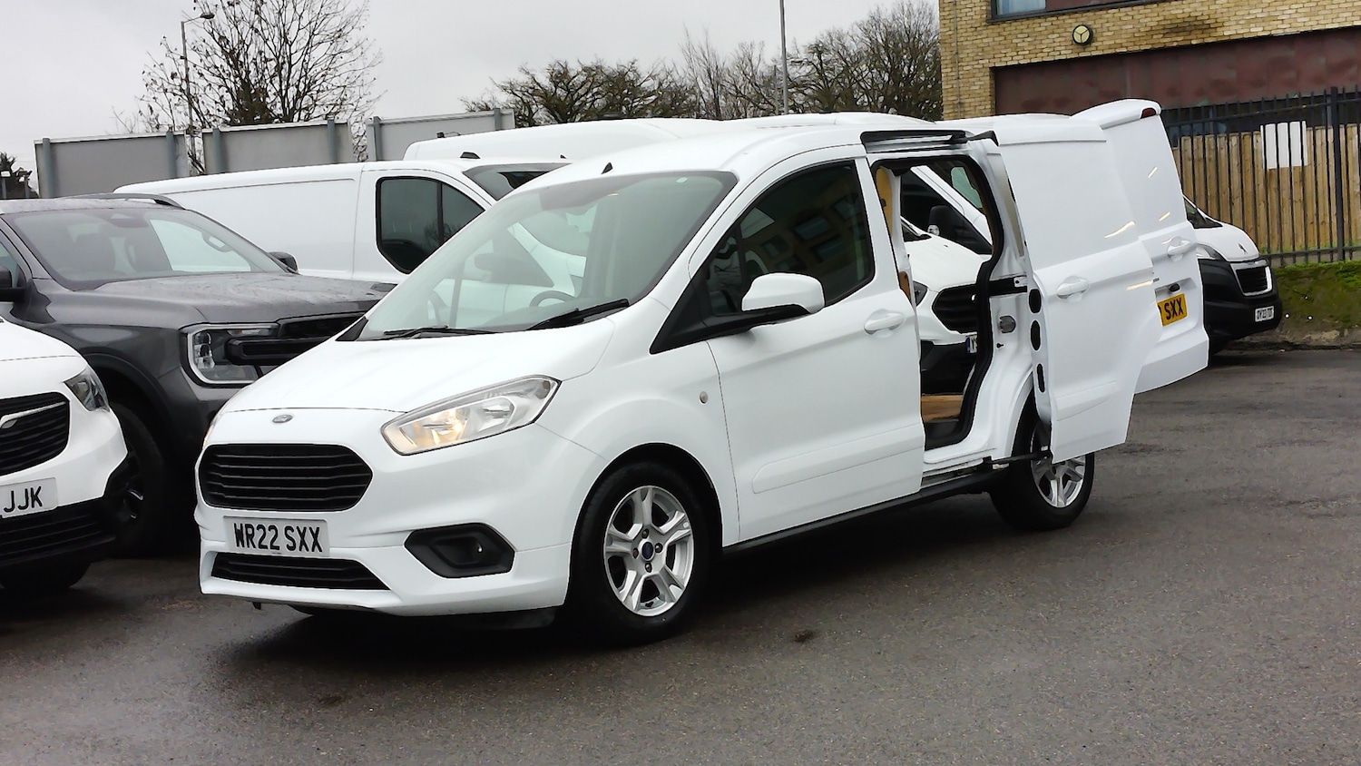Used Ford Transit Courier 2022 for sale - 77451285: Photo 2