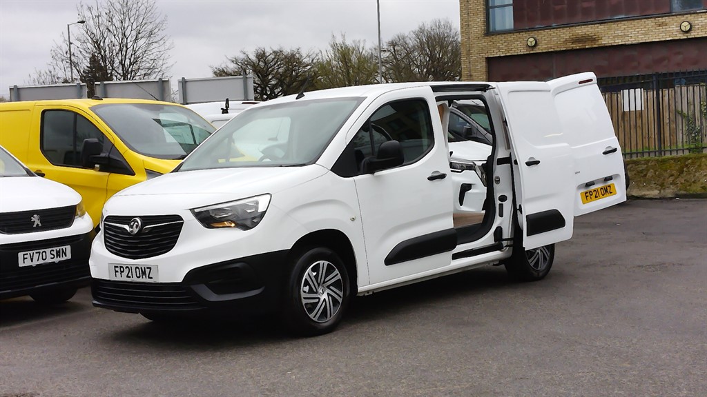 Used Vauxhall Combo 2021 for sale - 78042392: Photo 2