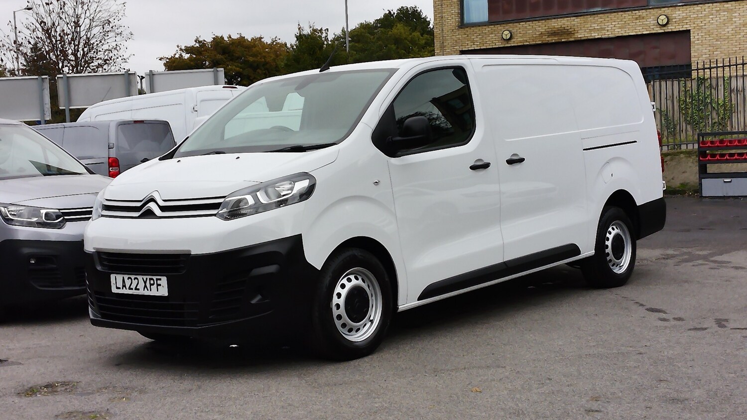 Used Citroen Dispatch 2022 for sale - 76287797: Photo 4