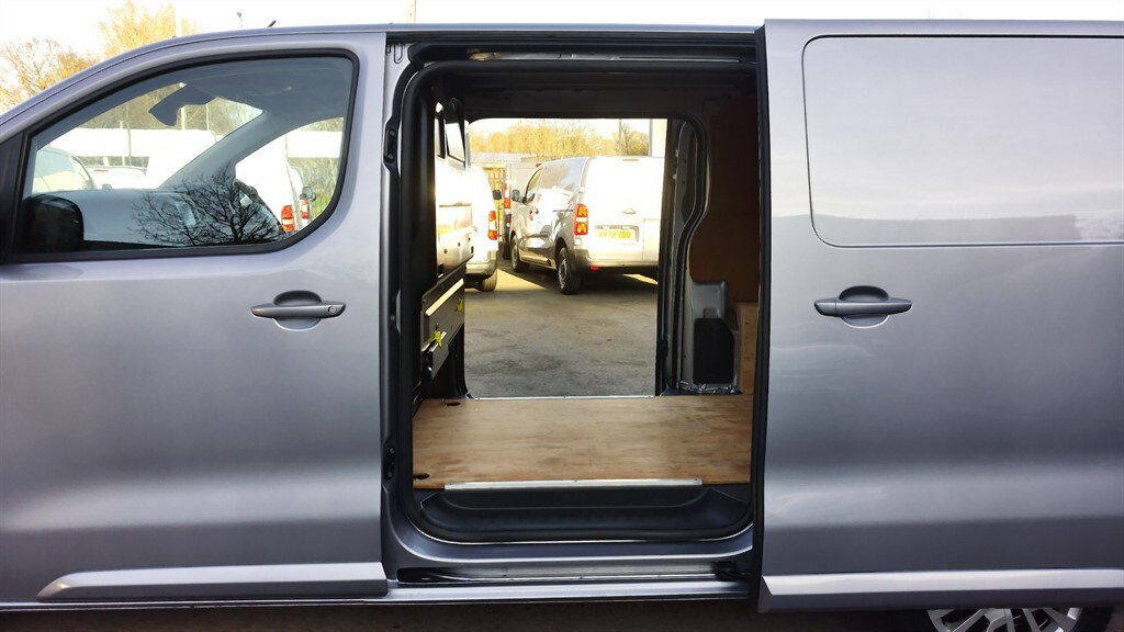 Used Vauxhall Vivaro 2023 for sale - 77715817: Photo 26