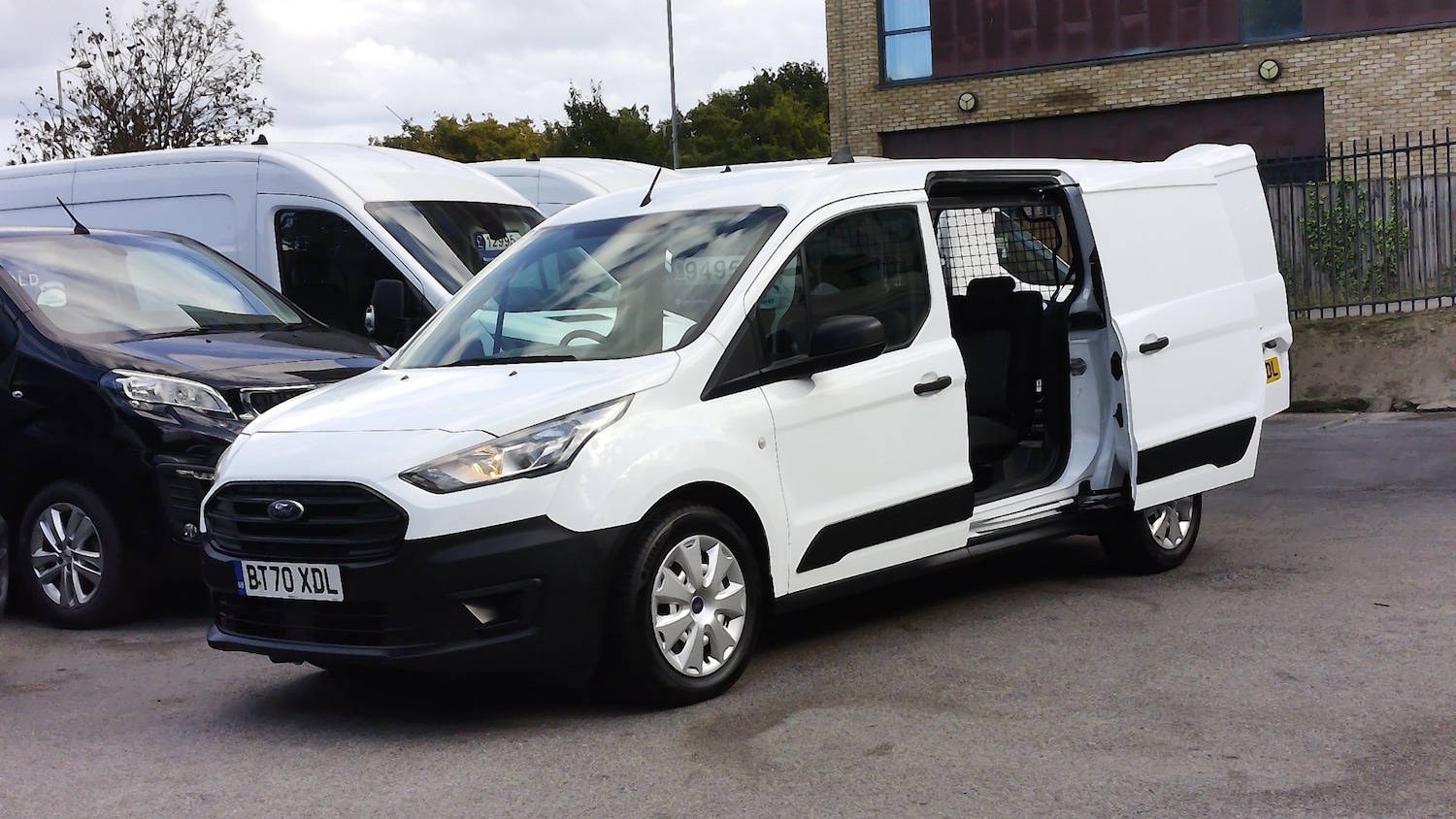 Used Ford Transit Connect 2021 for sale - 76287799: Photo 3