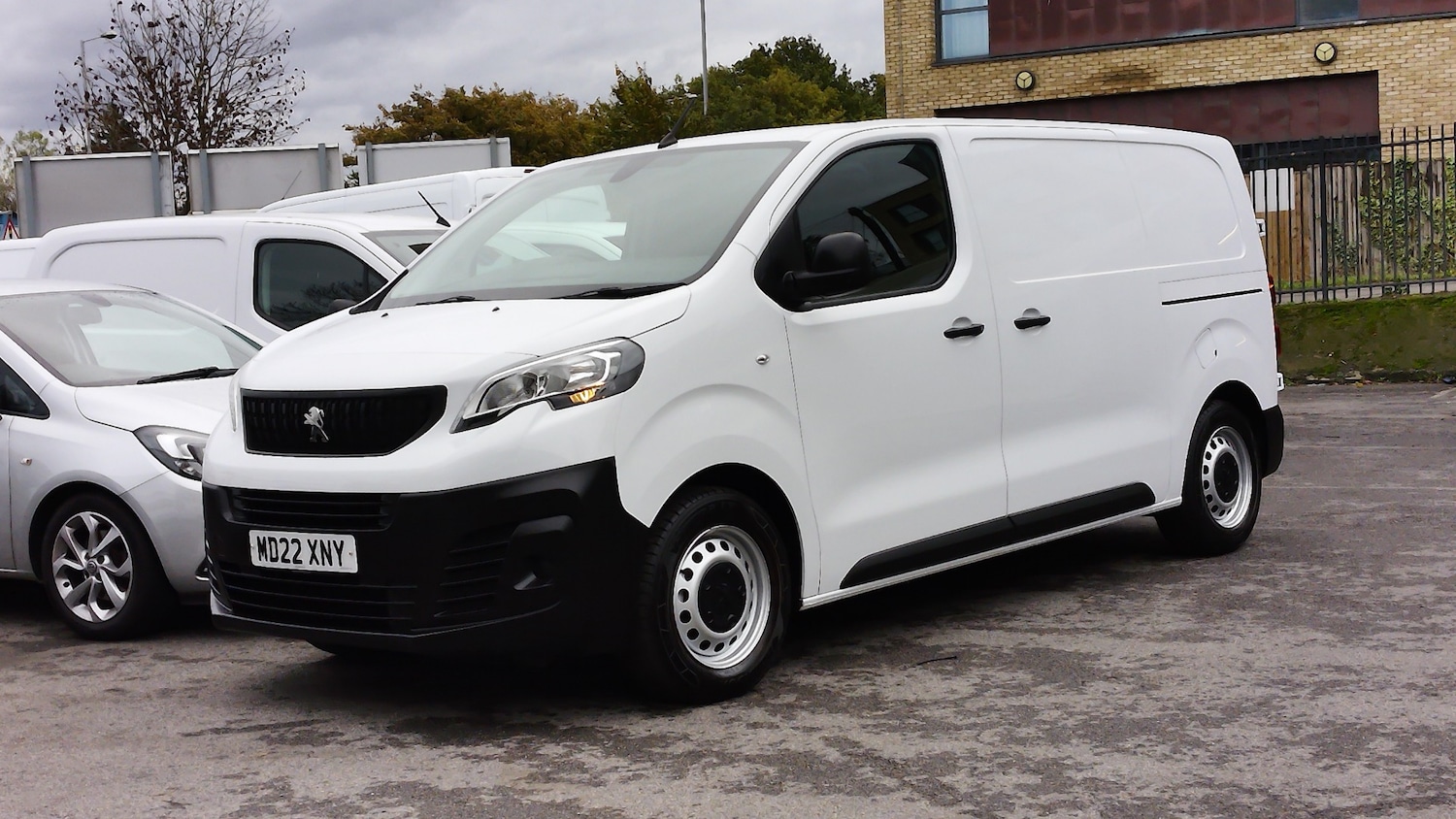 Used Peugeot Expert 2022 for sale - 76287798: Photo 2