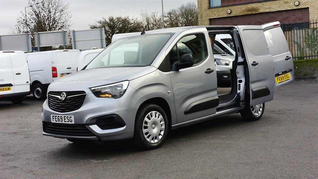 Used Vauxhall Combo 2019 for sale - 77715826: Photo 2