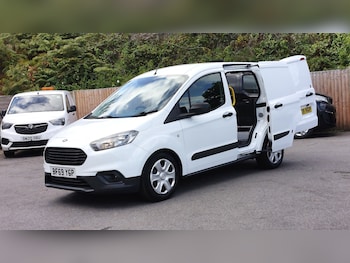 Ford - Transit Courier