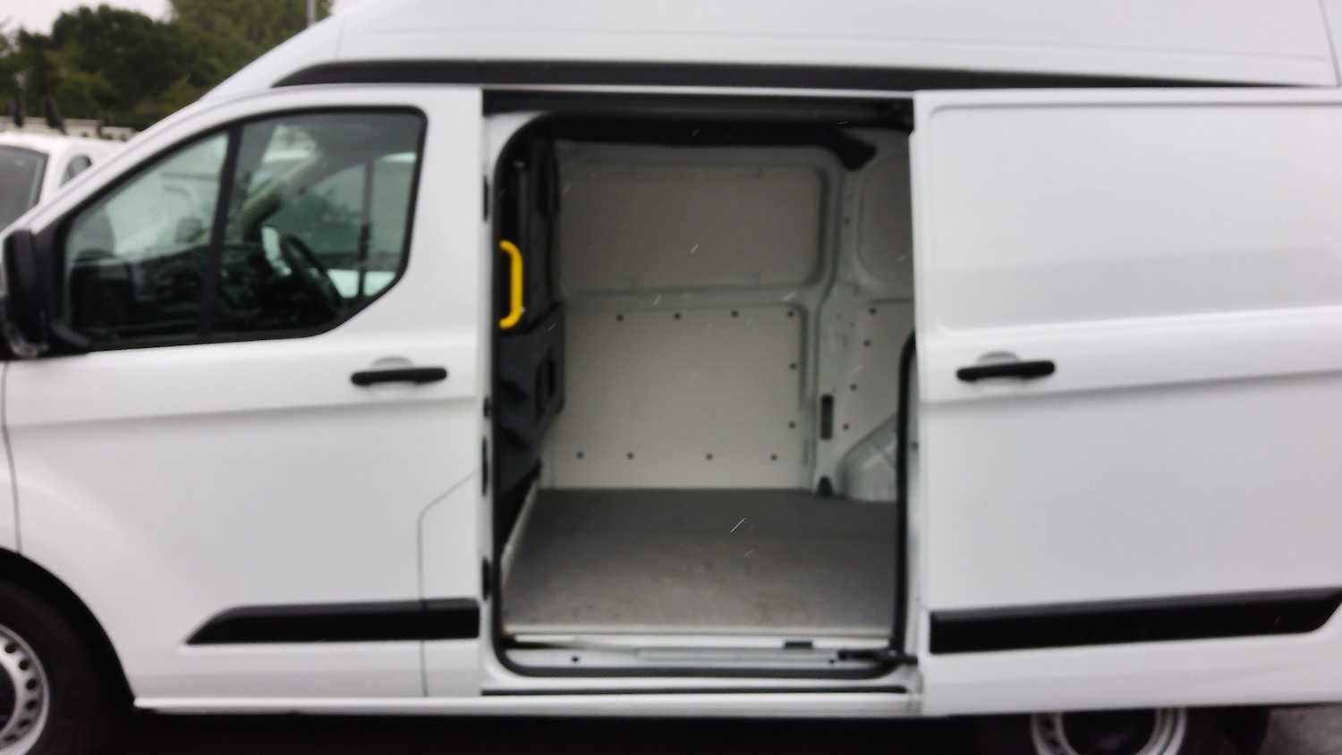 Used Ford Transit Custom 2020 for sale - 77490145: Photo 5