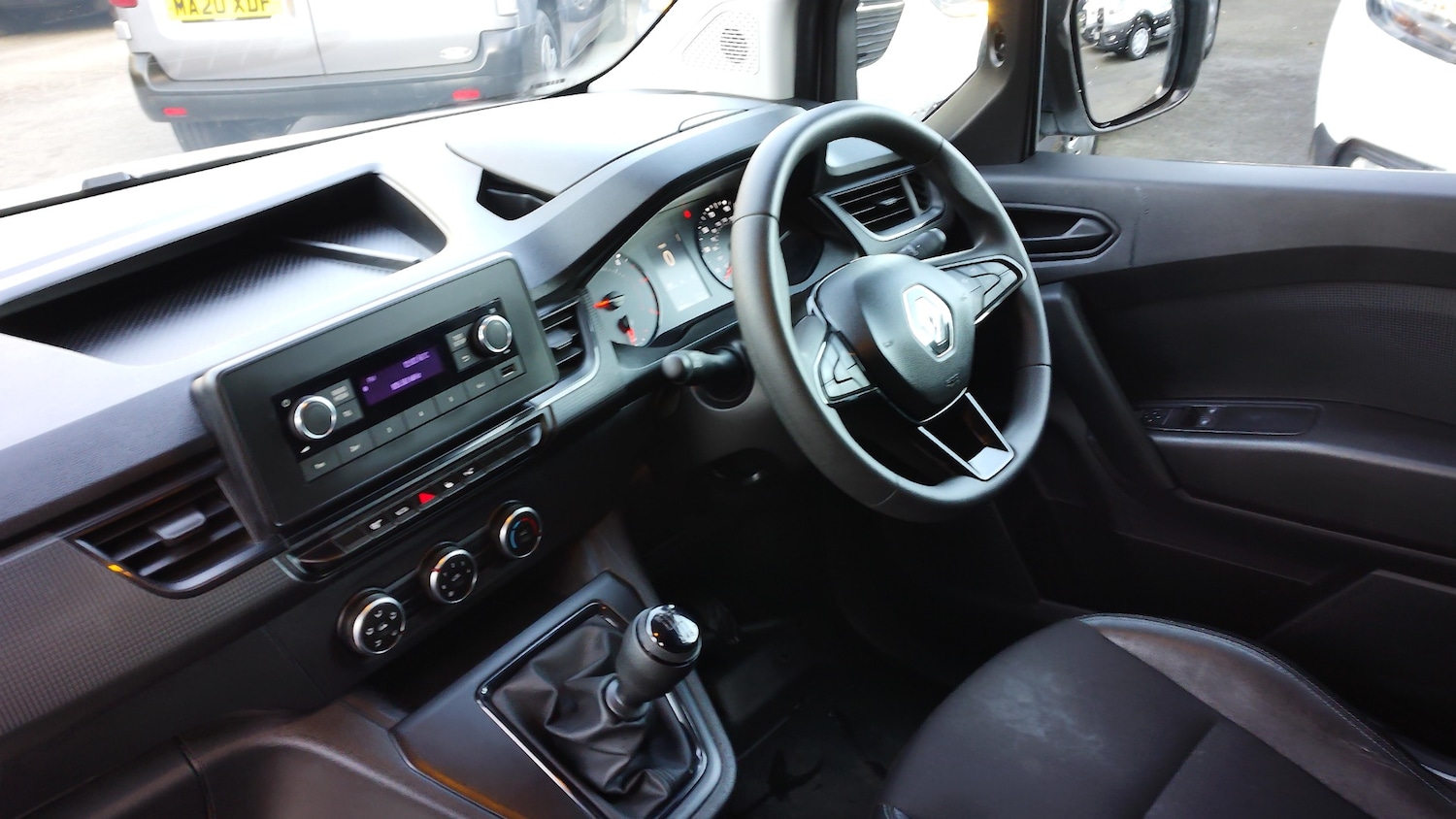 Used Renault Kangoo 2023 for sale - 77071893: Photo 15