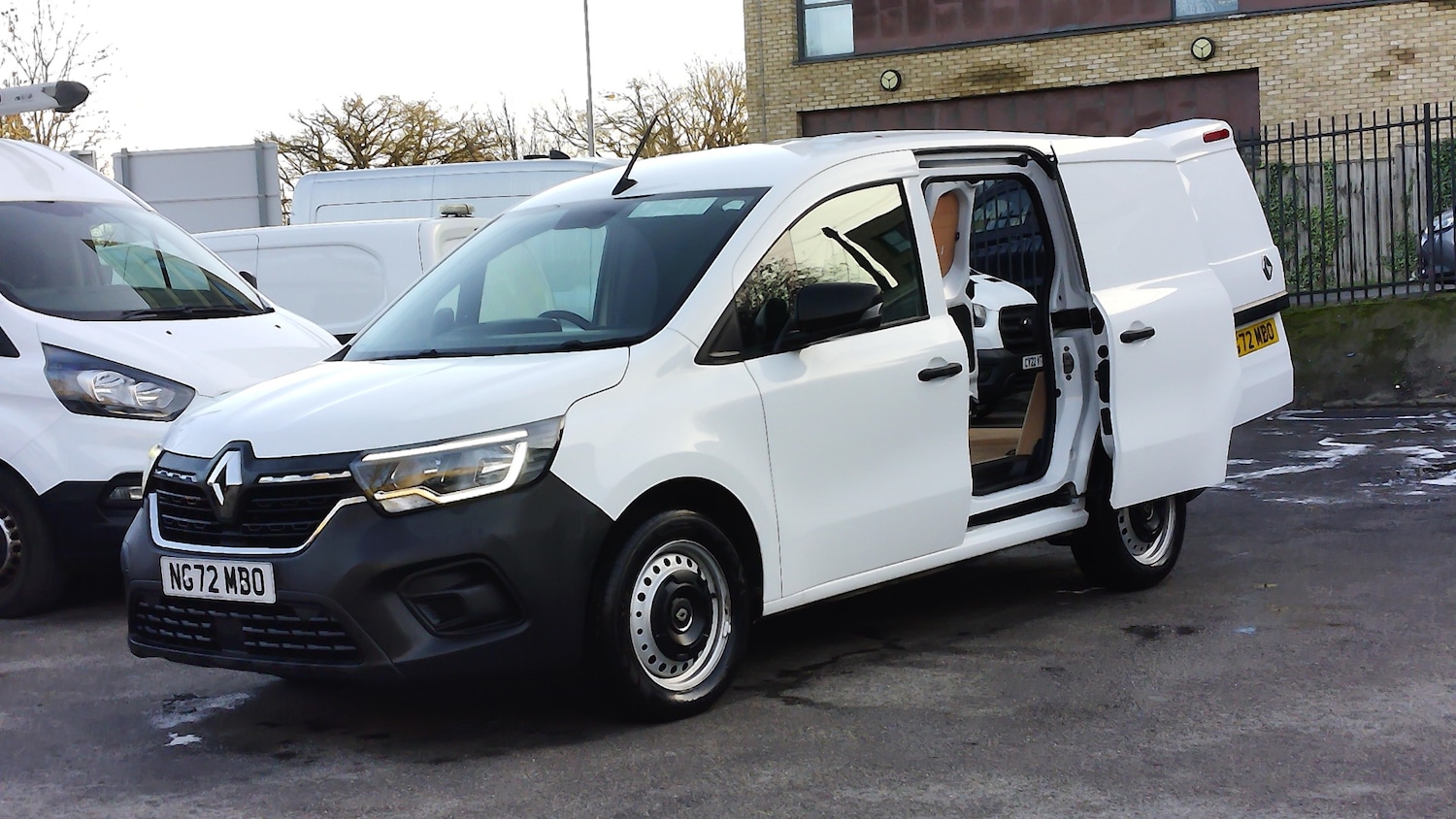 Used Renault Kangoo 2023 for sale - 77071893: Photo 5