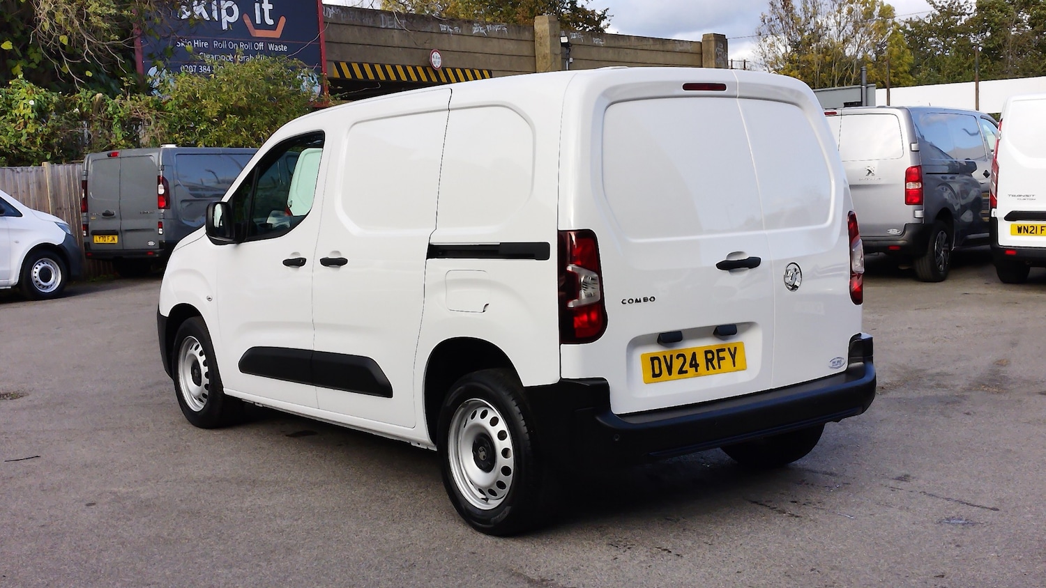Used Vauxhall Combo 2024 for sale - 76363497: Photo 4