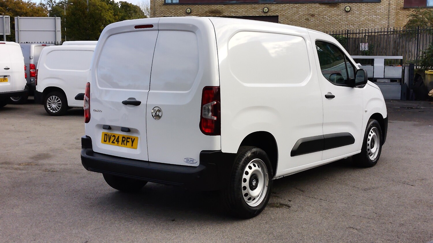 Used Vauxhall Combo 2024 for sale - 76363497: Photo 5