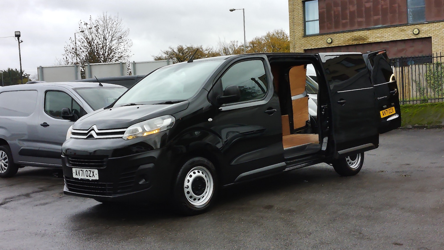 Used Citroen Dispatch 2021 for sale - 76748533: Photo 2