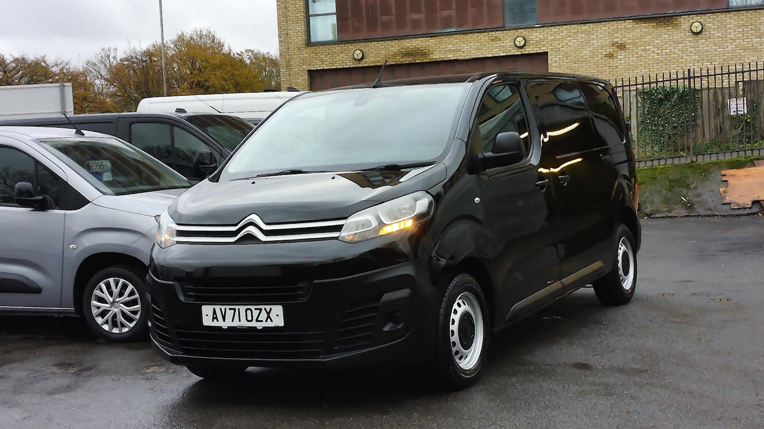 Used Citroen Dispatch 2021 for sale - 76748533: Photo 21