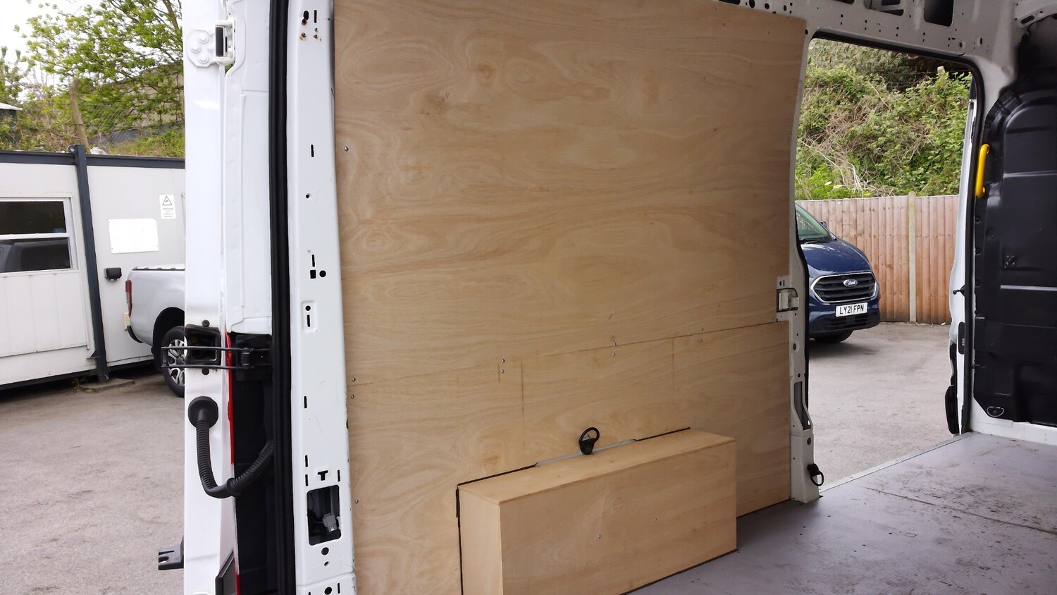 Vehicle 21