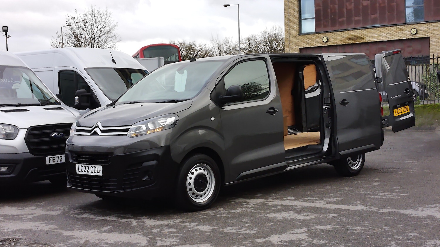 Used Citroen Dispatch 2022 for sale - 77302154: Photo 2