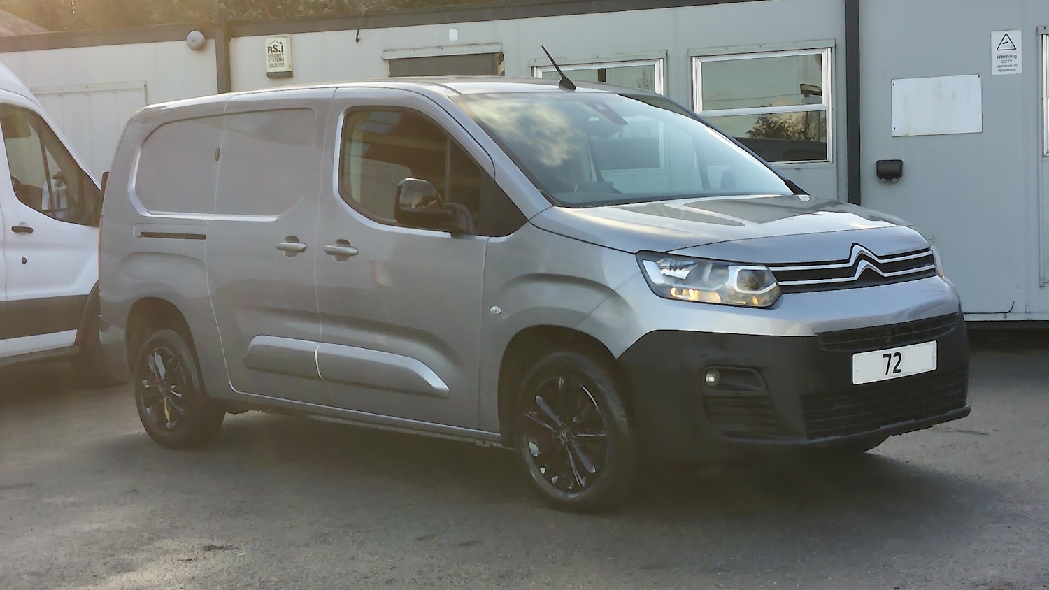 Used Citroen Berlingo 2023 for sale - 77226229: Photo 2