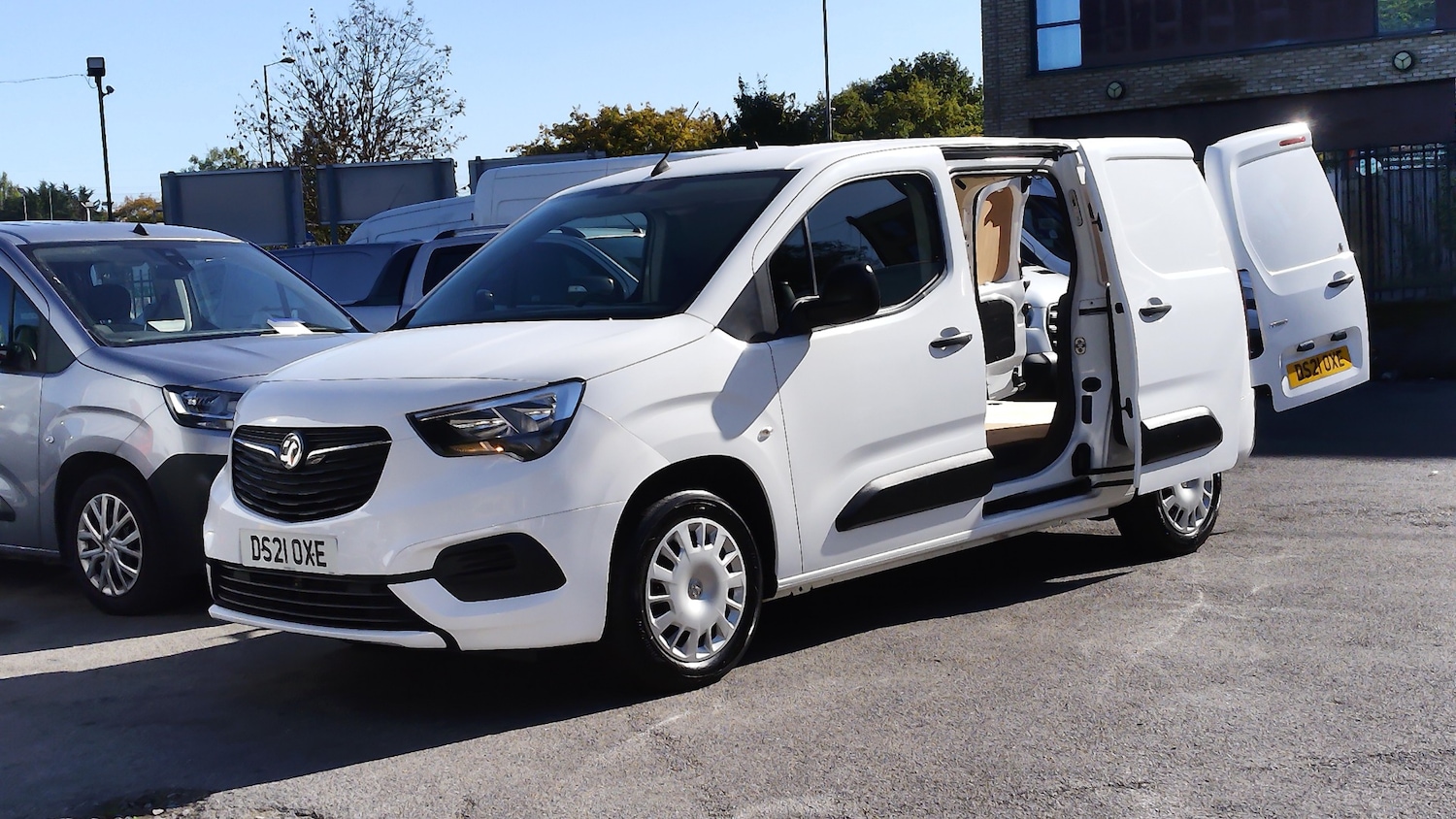 Used Vauxhall Combo 2021 for sale - 76287795: Photo 5