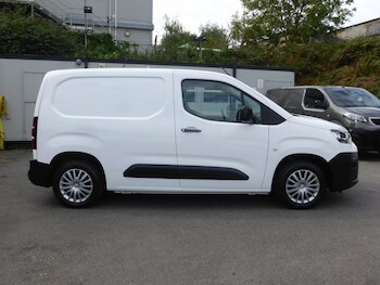 Used Citroen Berlingo 2020 for sale - 76436615: Photo