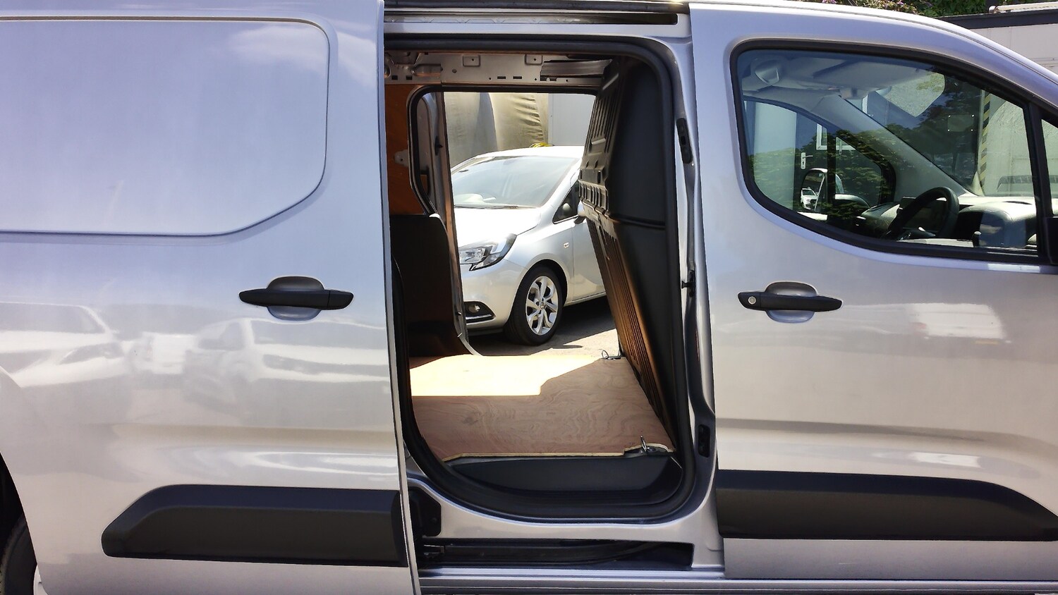Used Vauxhall Combo 2020 for sale - 75157139: Photo 20