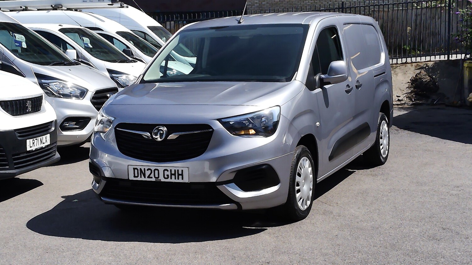 Used Vauxhall Combo 2020 for sale - 75157139: Photo 22